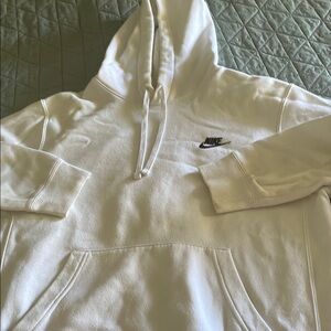 Nike Classic White Pullover
